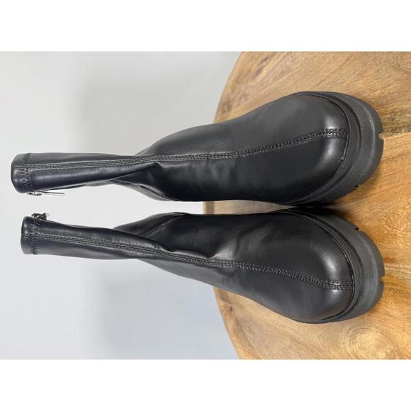 Bar lll Black Women's Ankle Boots Size 10 NWOB - Picture 2 of 7